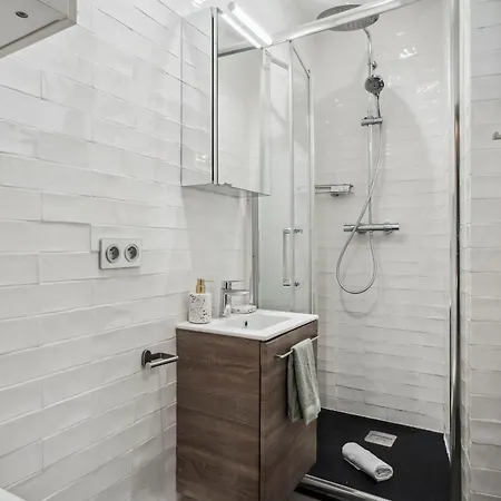 Eiffel Tower 1br Prime * パリ